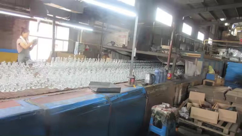 Shandong Rich Glass Products Co., Ltd linha de produção do fabricante